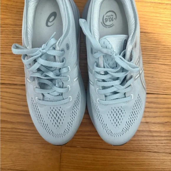 ASICS Women's GEL-KAYANO 31 Athletic Sneakers - Picture 2 of 6